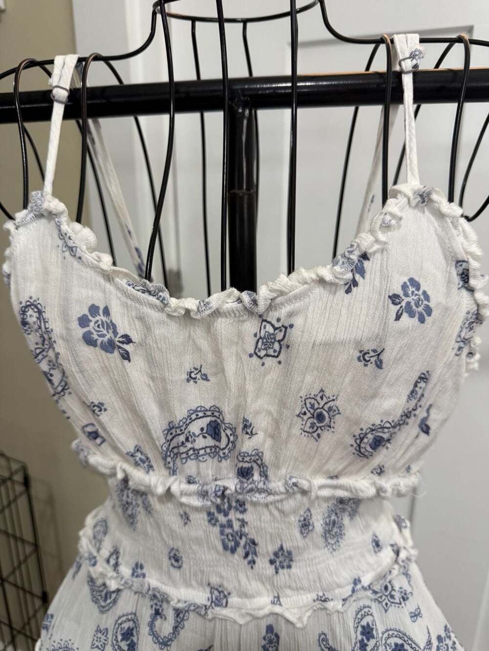 Ocean Drive Blue Paisley Floral Tiered Ruffle Mini Dress Size M - Picture 2 of 6